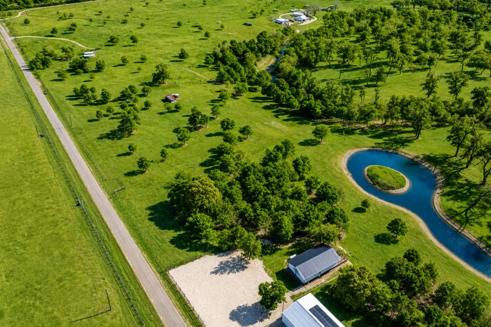 1919 County Road 429 Rockdale, TX 76567