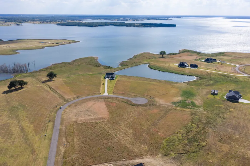 425 Sailview Court Honey Grove, TX 75446