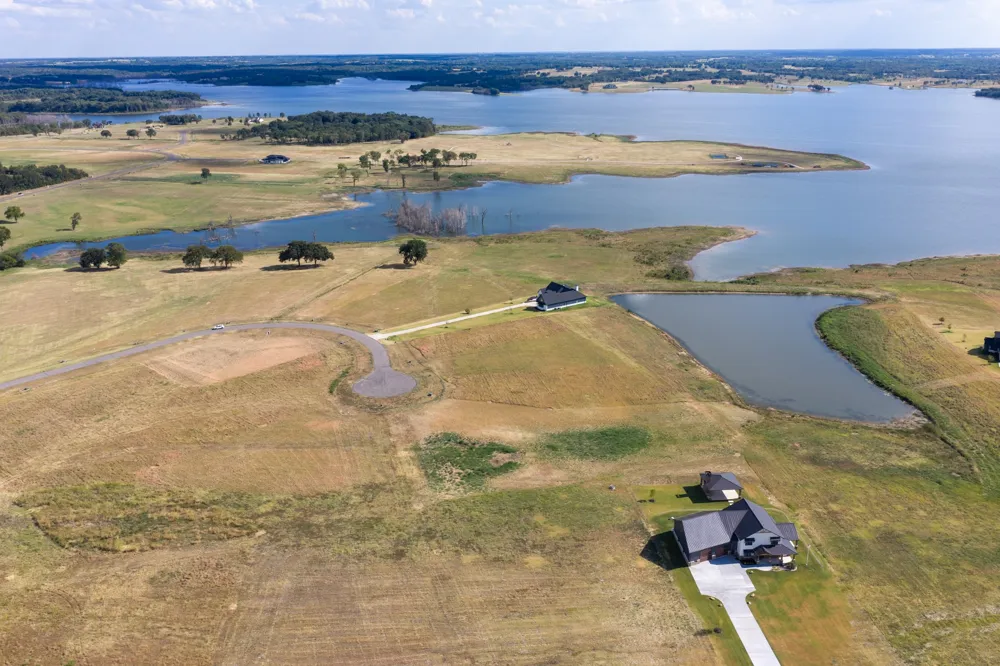 425 Sailview Court Honey Grove, TX 75446