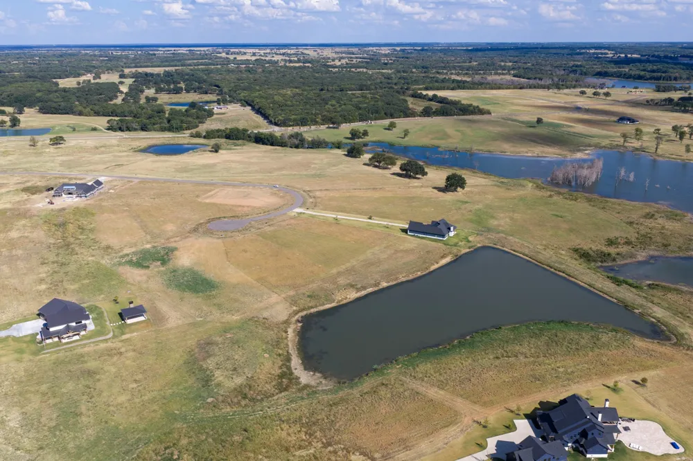 425 Sailview Court Honey Grove, TX 75446