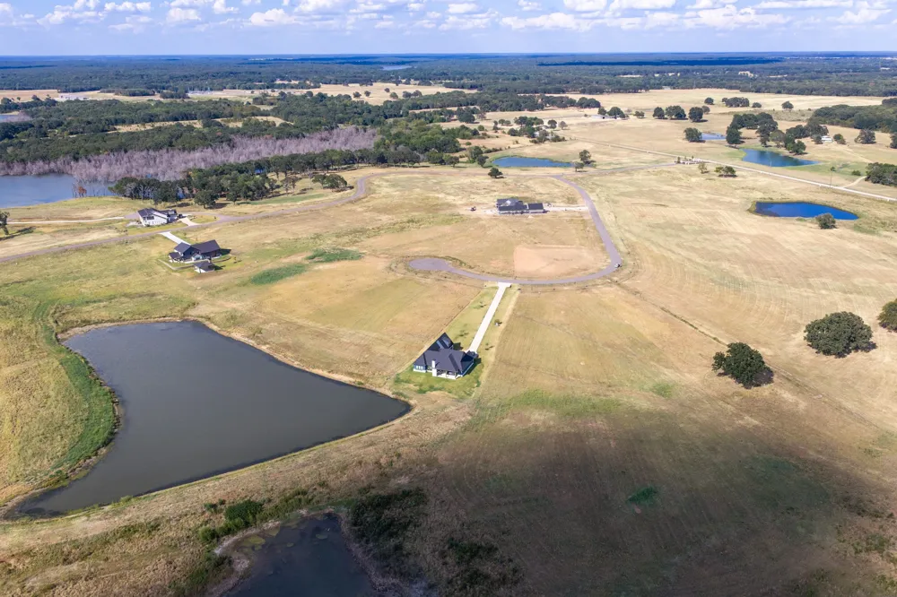 425 Sailview Court Honey Grove, TX 75446