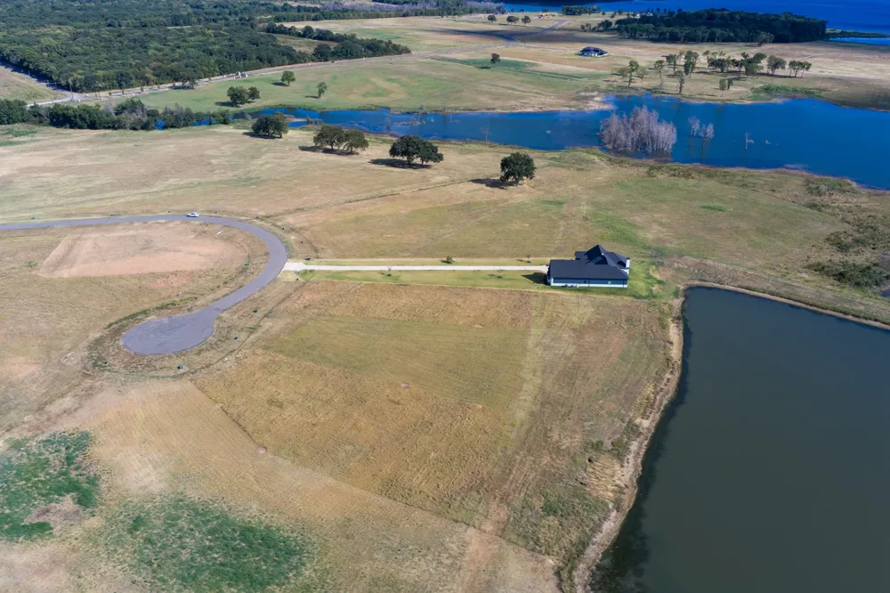 425 Sailview Court Honey Grove, TX 75446