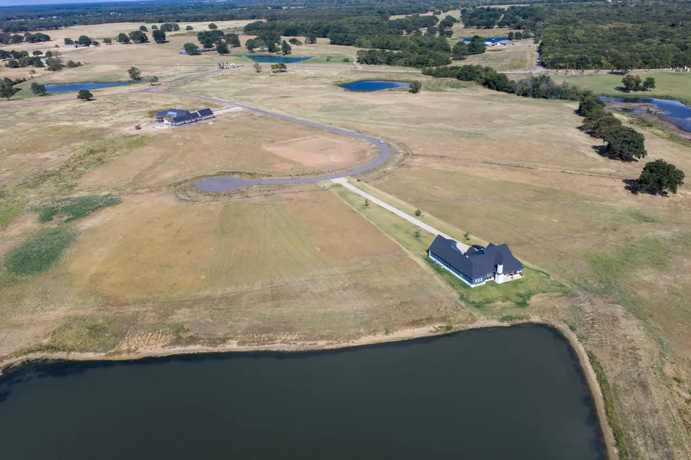 425 Sailview Court Honey Grove, TX 75446