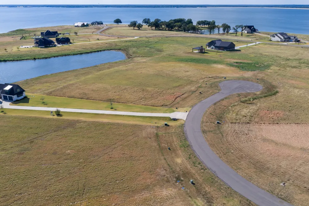 425 Sailview Court Honey Grove, TX 75446