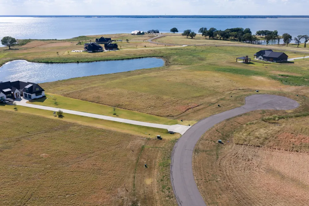 425 Sailview Court Honey Grove, TX 75446