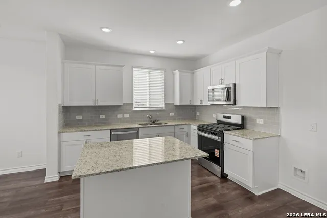 3008 TRUMPET VINE New Braunfels, TX 78130