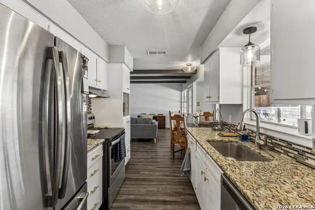 13017 Welcome Dr Live Oak, TX 78233