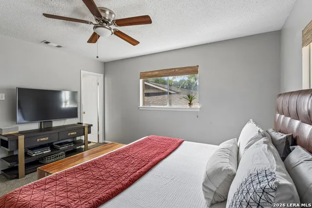 13017 Welcome Dr Live Oak, TX 78233