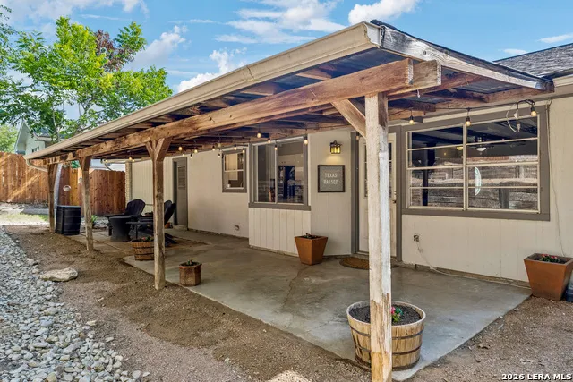 13017 Welcome Dr Live Oak, TX 78233