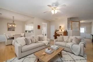 129 Regent Place Woodstock, GA 30188