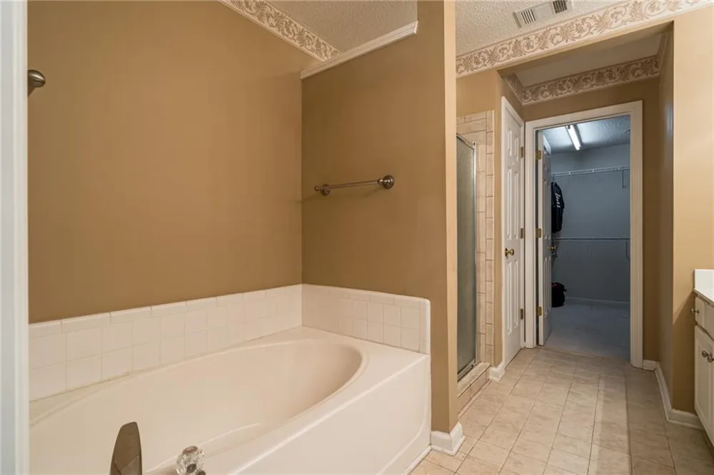 129 Regent Place Woodstock, GA 30188