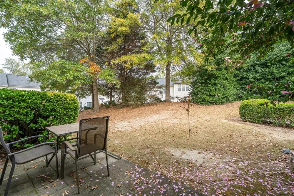 129 Regent Place Woodstock, GA 30188