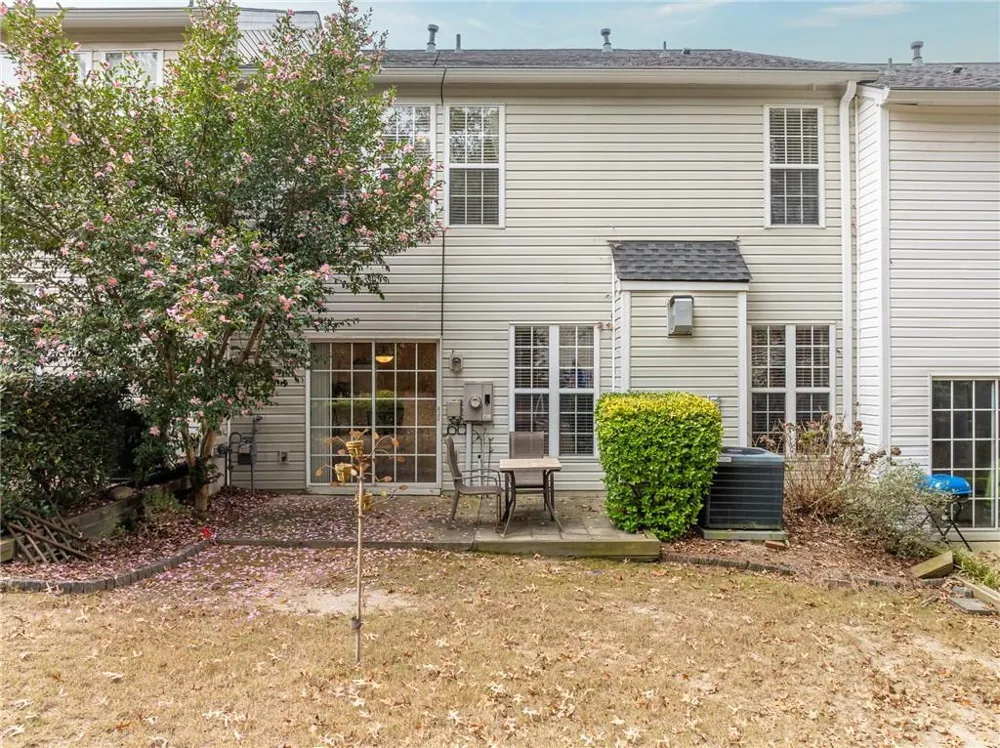 129 Regent Place Woodstock, GA 30188