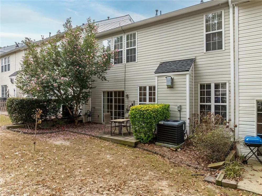 129 Regent Place Woodstock, GA 30188