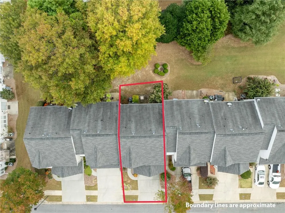 129 Regent Place Woodstock, GA 30188
