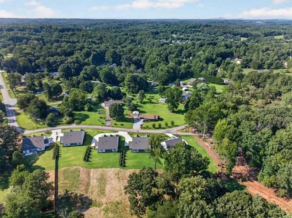 4779 E Reed Road Gainesville, GA 30507