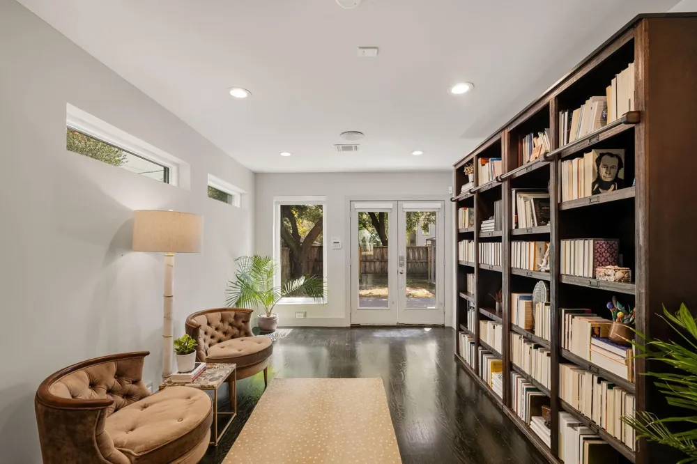 4374 Harvest Lane Houston, TX 77004