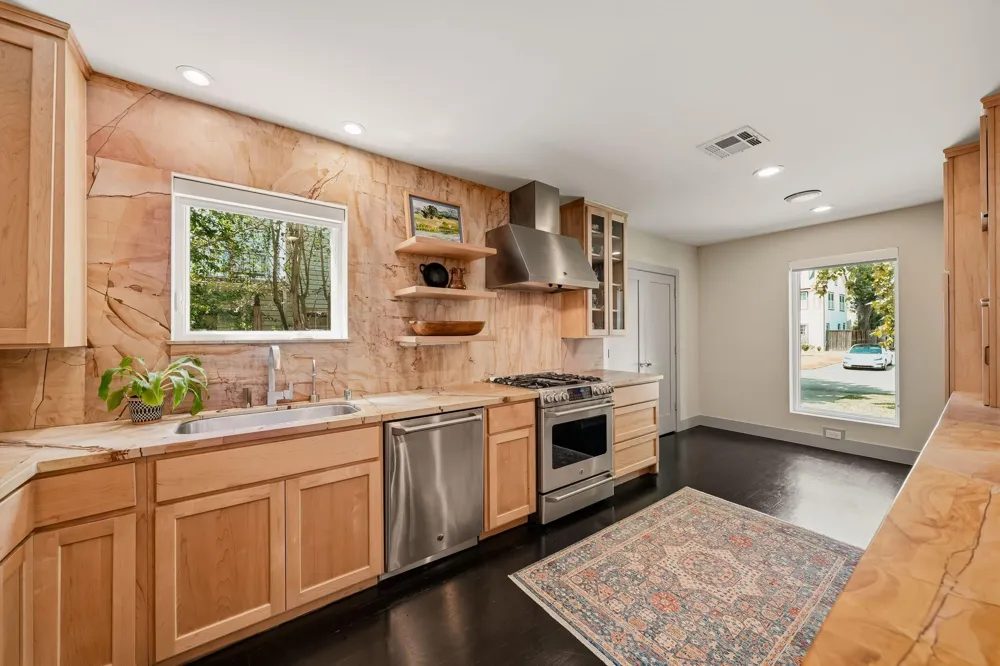 4374 Harvest Lane Houston, TX 77004