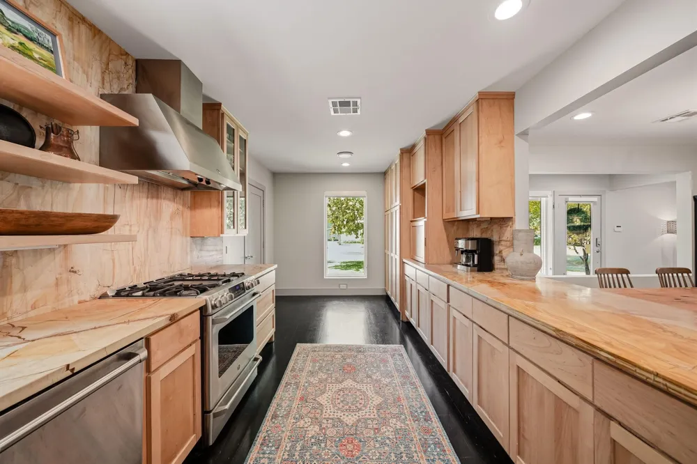 4374 Harvest Lane Houston, TX 77004