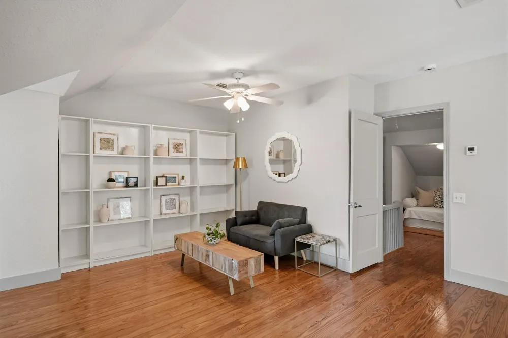 4374 Harvest Lane Houston, TX 77004