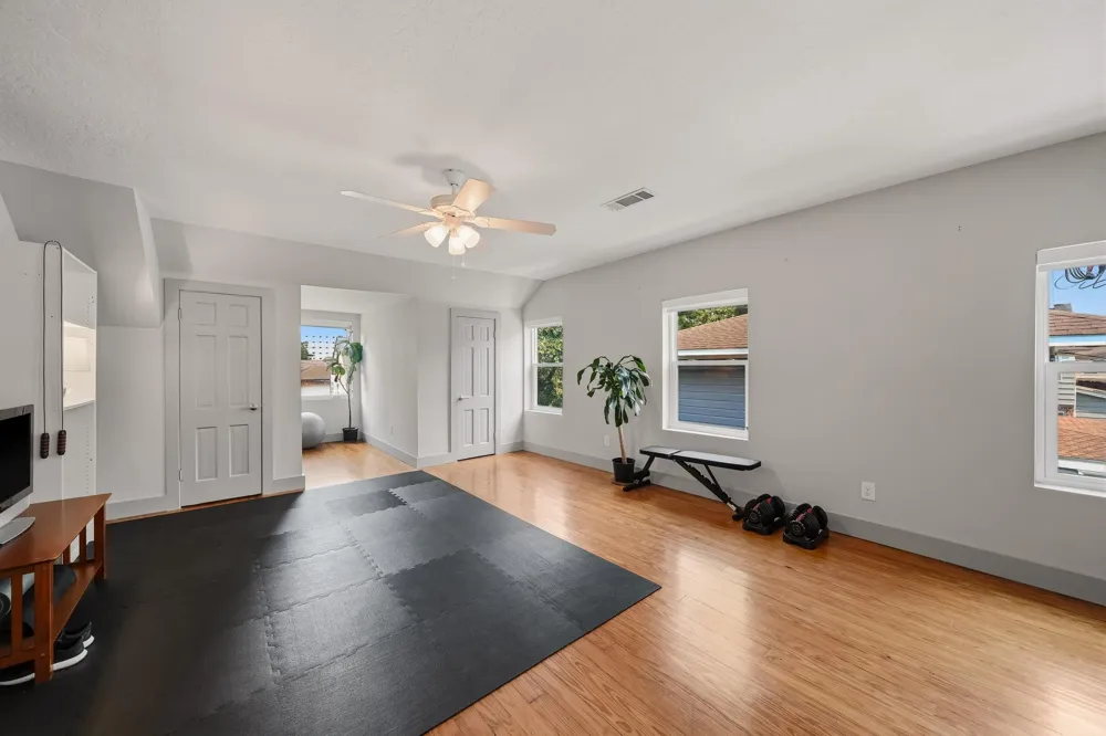 4374 Harvest Lane Houston, TX 77004