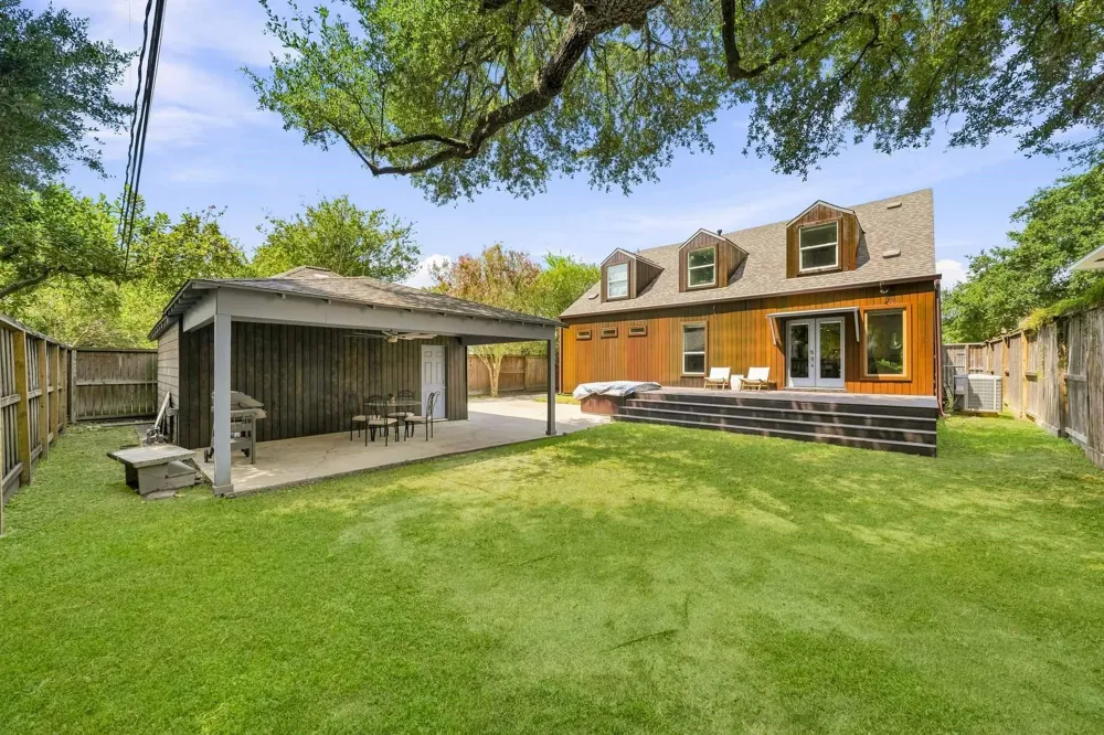 4374 Harvest Lane Houston, TX 77004