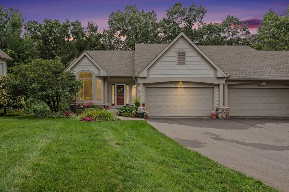 2860 Willow Ln Court NE Grand Rapids, MI 49525