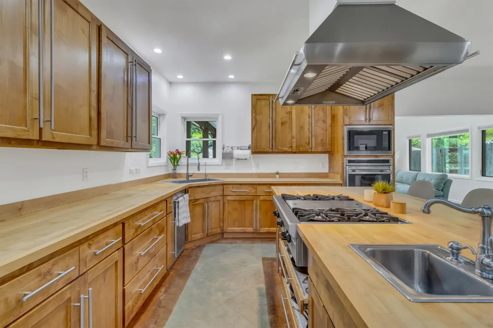 14245 FM 2769 ROAD Volente, TX 78641
