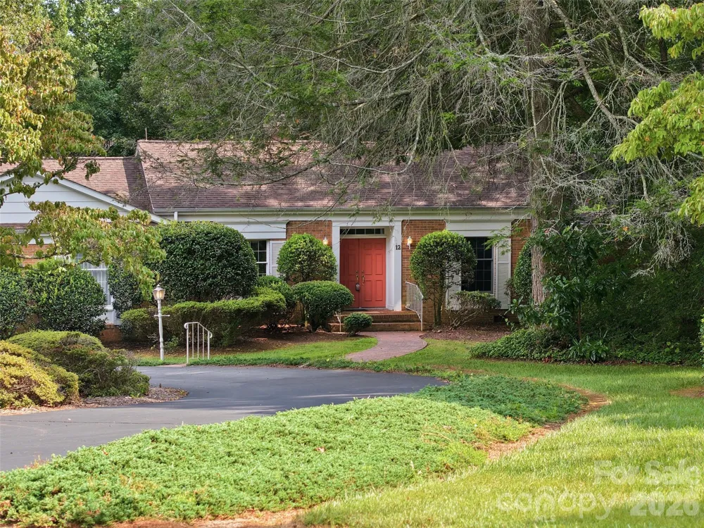 12 Legendary Road Hendersonville, NC 28739