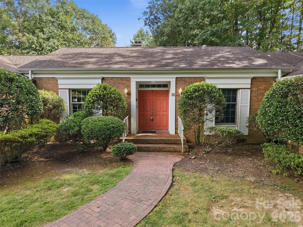 12 Legendary Road Hendersonville, NC 28739