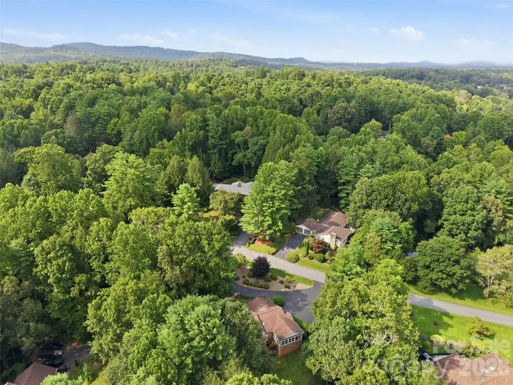 12 Legendary Road Hendersonville, NC 28739