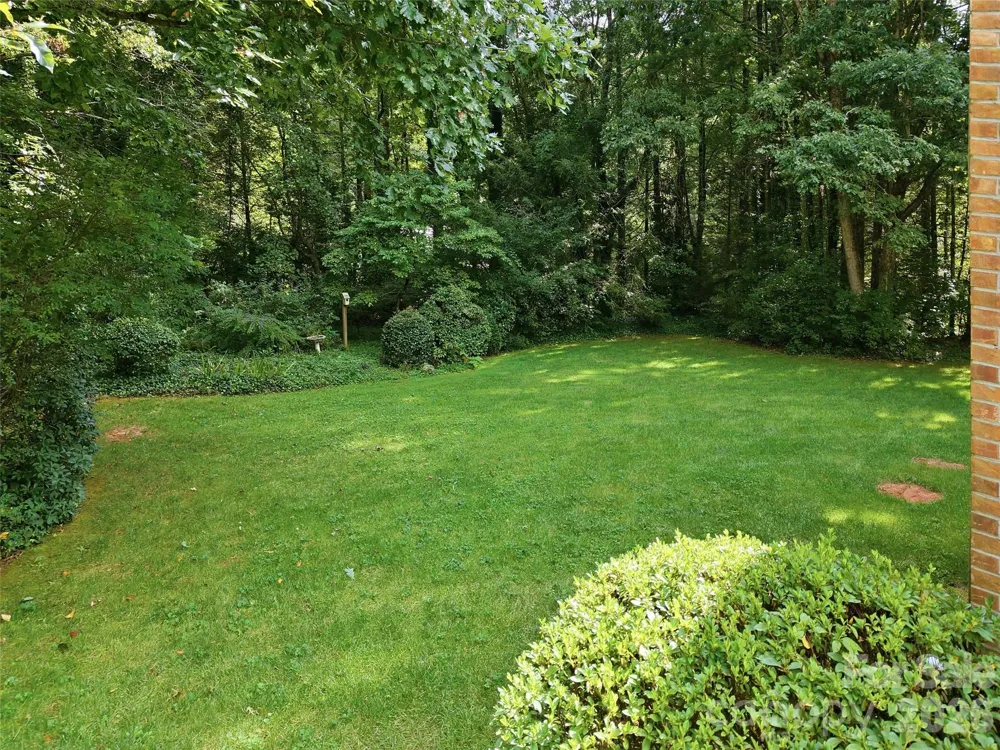 12 Legendary Road Hendersonville, NC 28739
