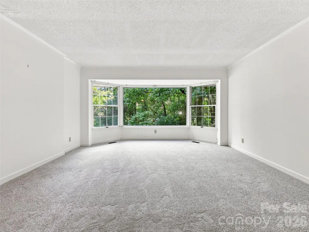 12 Legendary Road Hendersonville, NC 28739