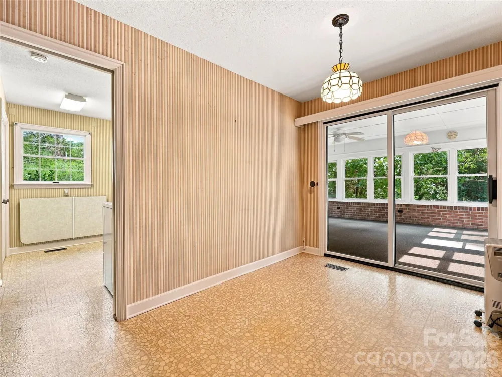 12 Legendary Road Hendersonville, NC 28739