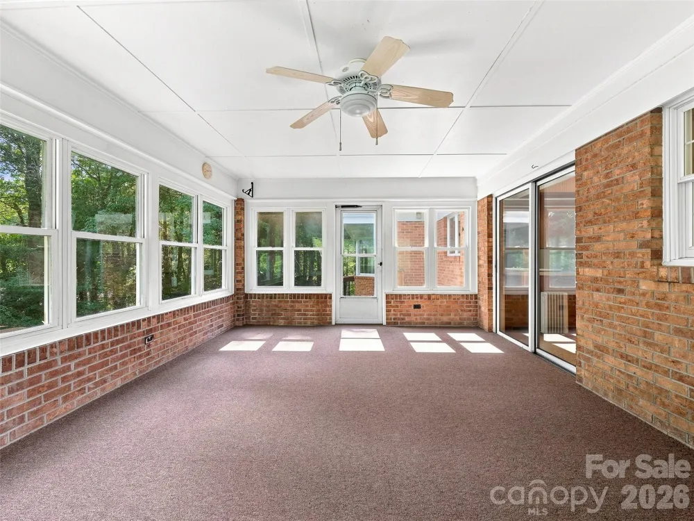 12 Legendary Road Hendersonville, NC 28739