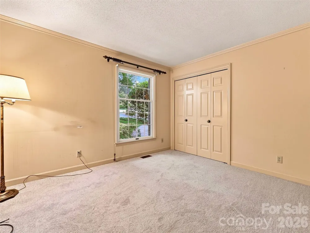 12 Legendary Road Hendersonville, NC 28739