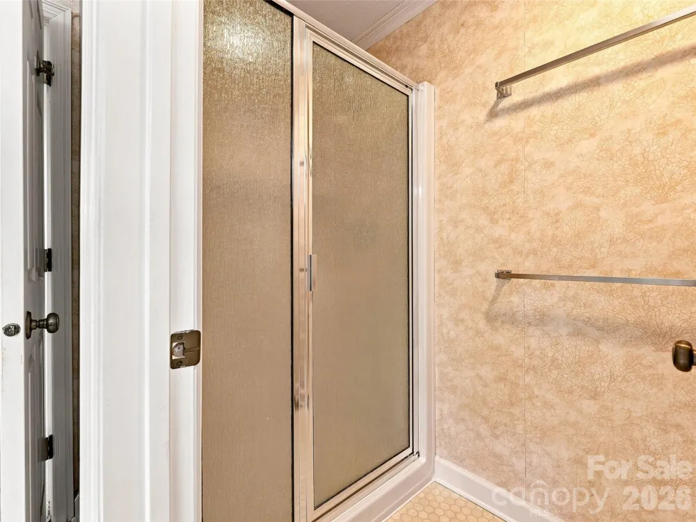 12 Legendary Road Hendersonville, NC 28739