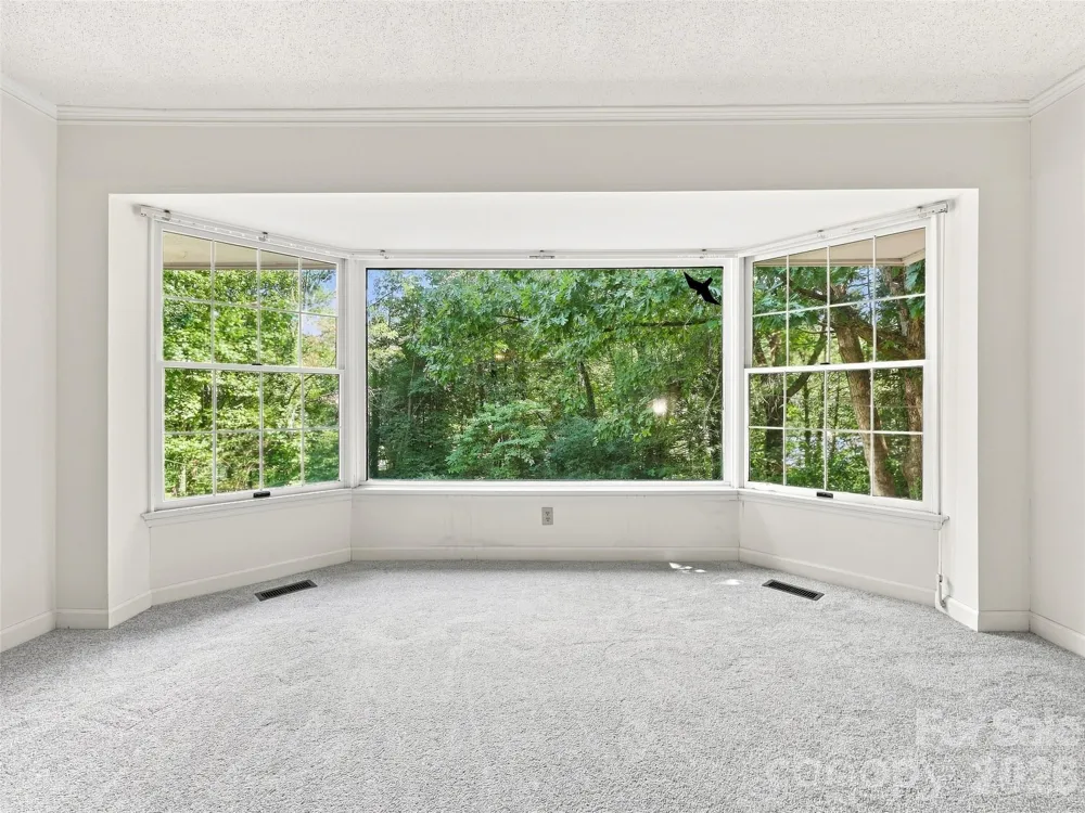 12 Legendary Road Hendersonville, NC 28739