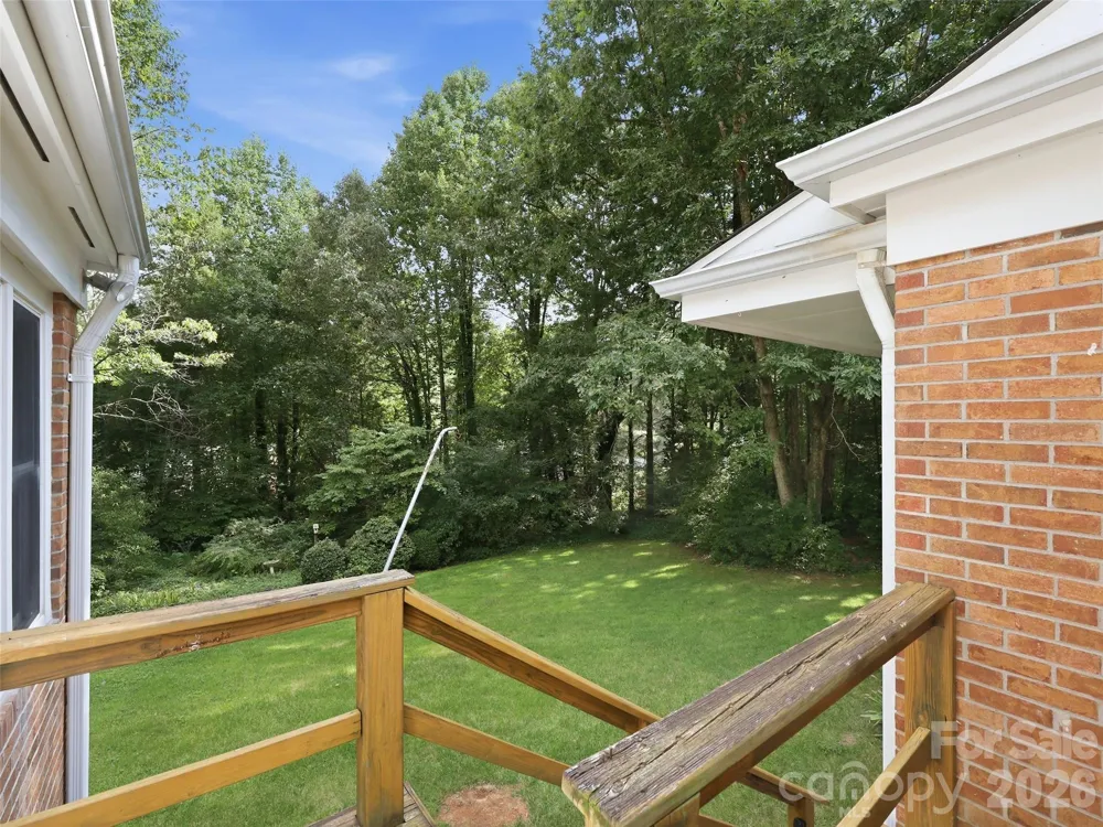 12 Legendary Road Hendersonville, NC 28739