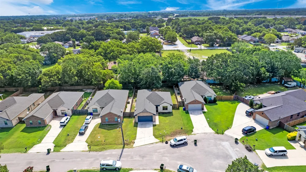 4902 Rimwood Drive Balch Springs, TX 75180