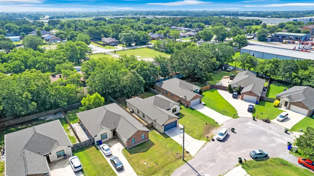 4902 Rimwood Drive Balch Springs, TX 75180