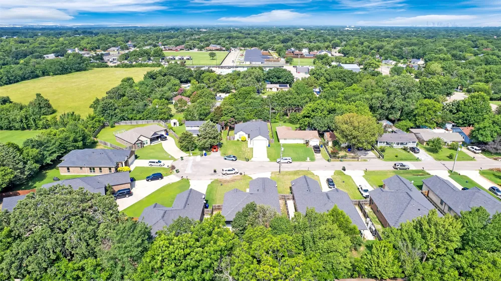4902 Rimwood Drive Balch Springs, TX 75180