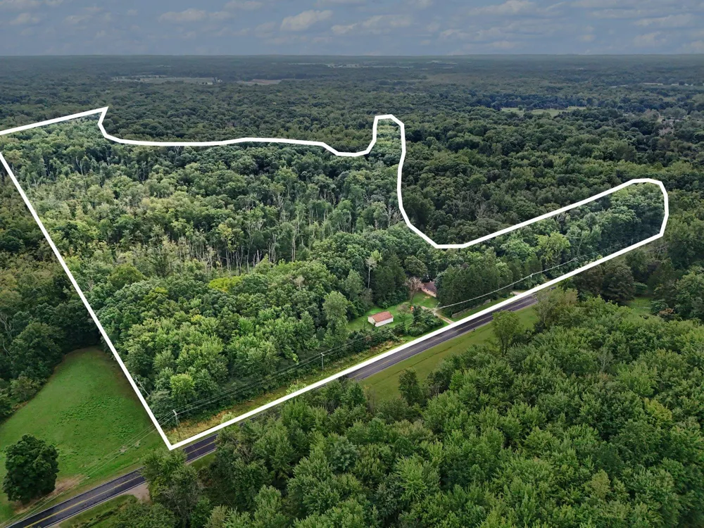 41341 County Road 665 Paw Paw, MI 49079
