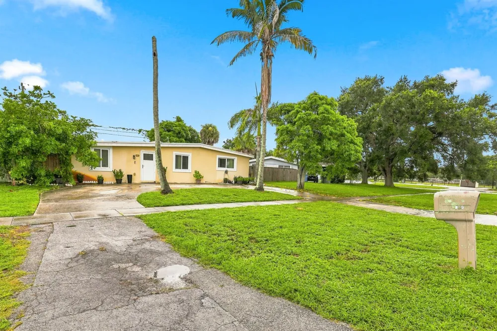 730 GARDENIA DRIVE Royal Palm Beach, FL 33411