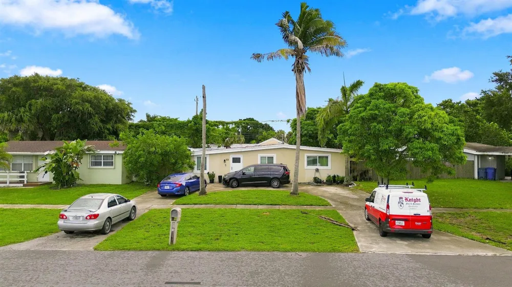 730 GARDENIA DRIVE Royal Palm Beach, FL 33411