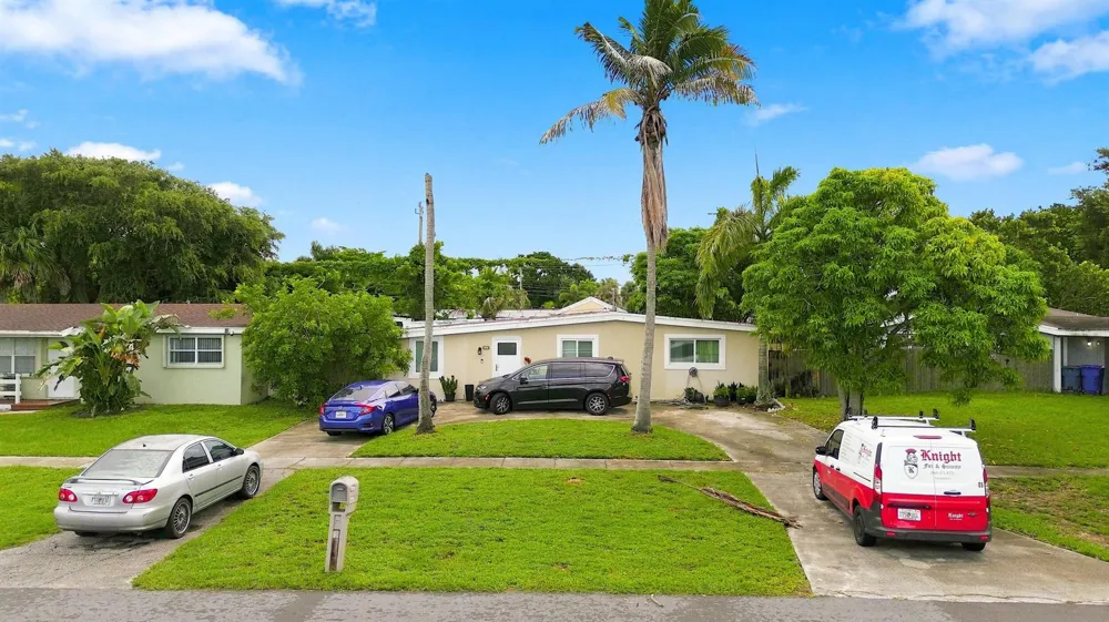 730 GARDENIA DRIVE Royal Palm Beach, FL 33411