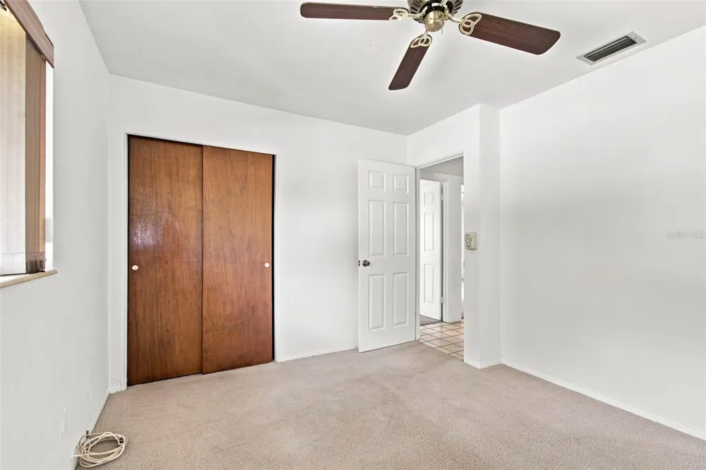 2101 WINCHESTER ROAD St Petersburg, FL 33710