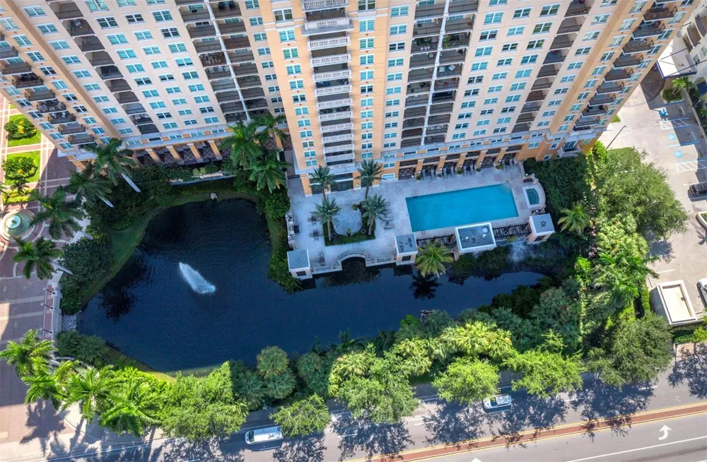 750 TAMIAMI TRAIL #906 Sarasota, FL 34236