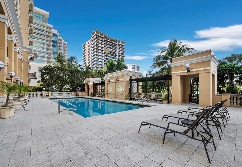 750 TAMIAMI TRAIL #906 Sarasota, FL 34236