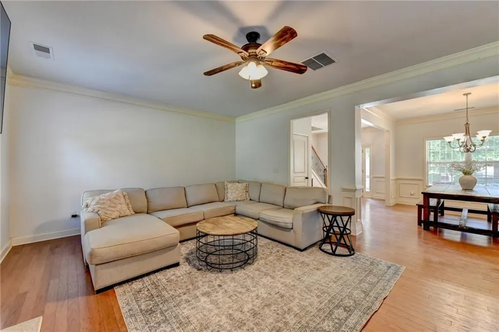 5691 Crest Hill Drive Buford, GA 30518